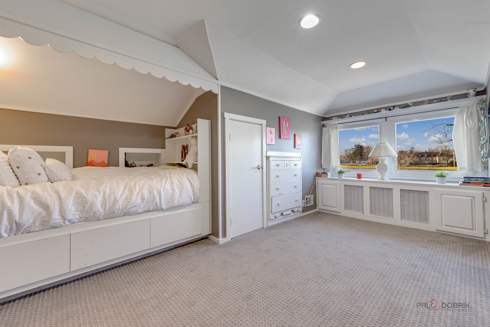 140 Summit Place Lake Forest, IL 60045 - Photo 26 of 39 a bedroom with furniture and white walls