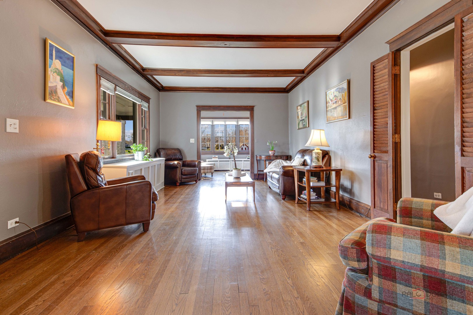140 Summit Place Lake Forest, IL 60045 - Photo 7 of 39 a living room with furniture and wooden floor