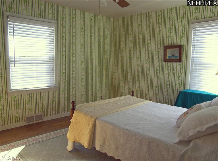 29959 Warren Road Wickliffe, OH 44092 - Photo 12 of 25 Gallery Image 12