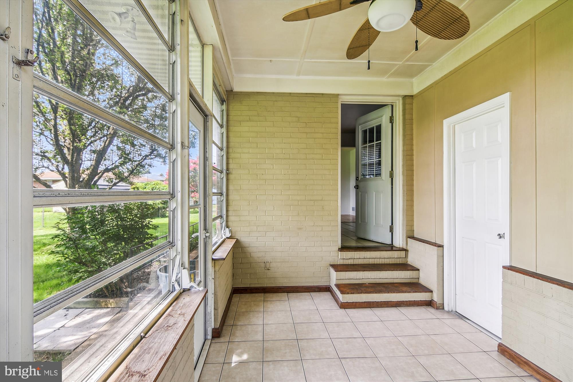 711 Greentree Road Linthicum Heights, MD 21090 - Photo 30 of 36 Sunroom Off Kitchen
