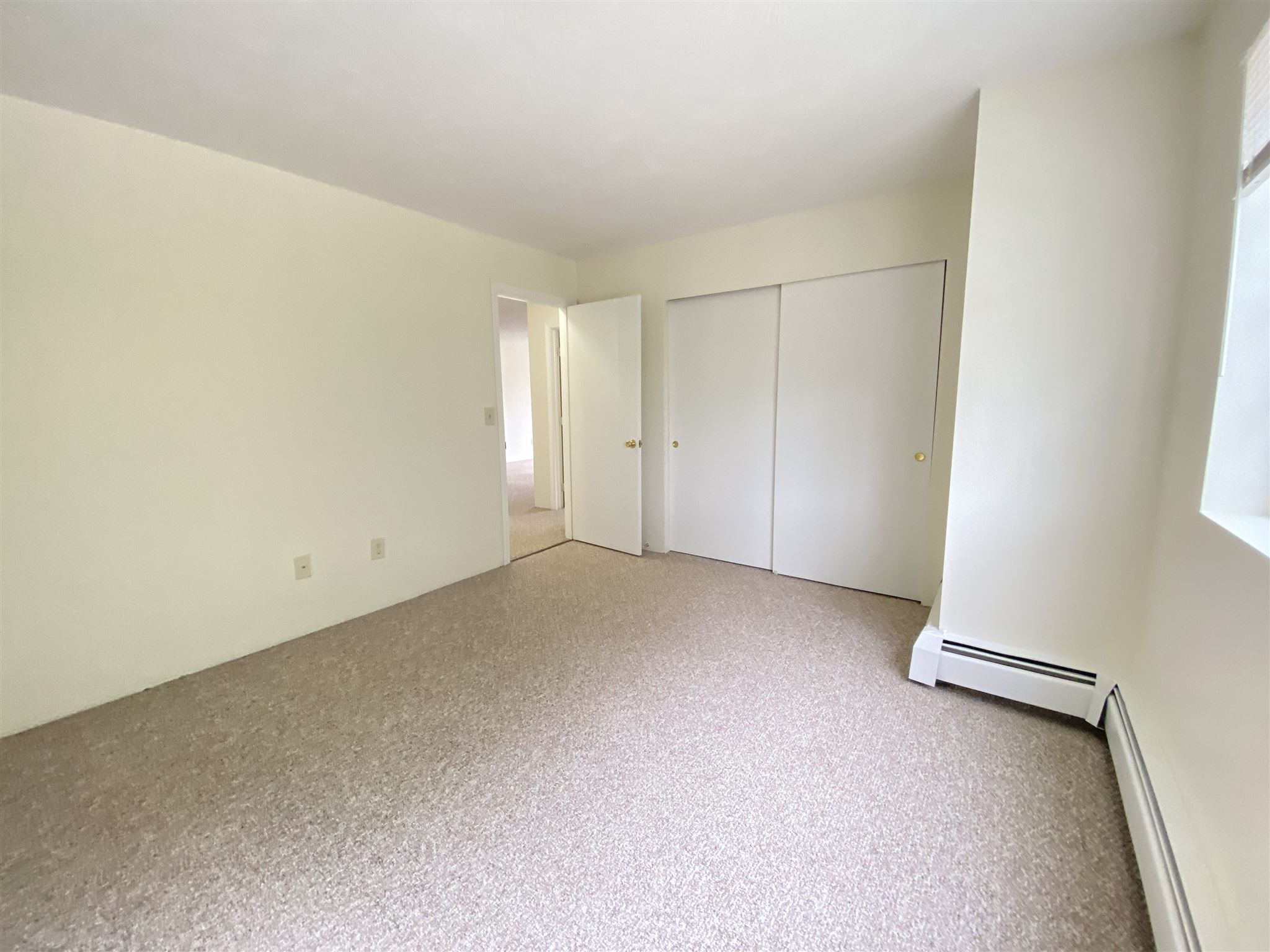 383 Huse Road, Unit 9 Manchester, NH 03103 - Photo 20 of 39