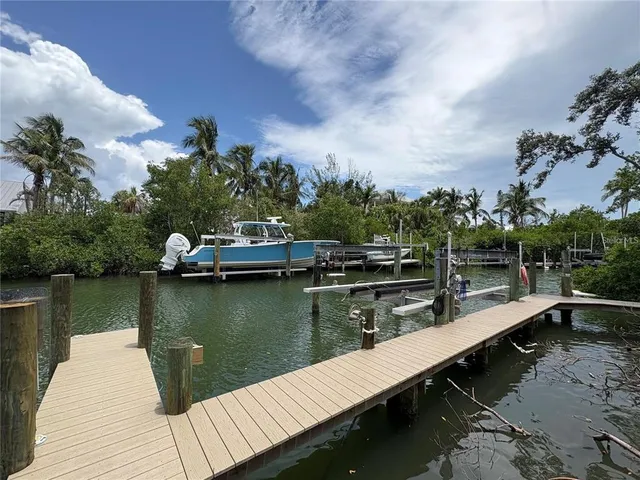 $10,500,000 | 3441 Gulfmead Drive, Sarasota, FL 34242