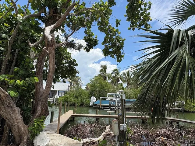 $10,500,000 | 3441 Gulfmead Drive, Sarasota, FL 34242