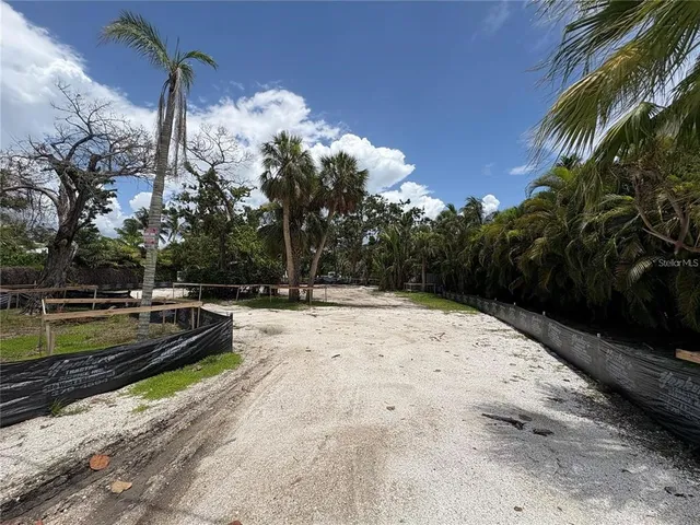$10,500,000 | 3441 Gulfmead Drive, Sarasota, FL 34242