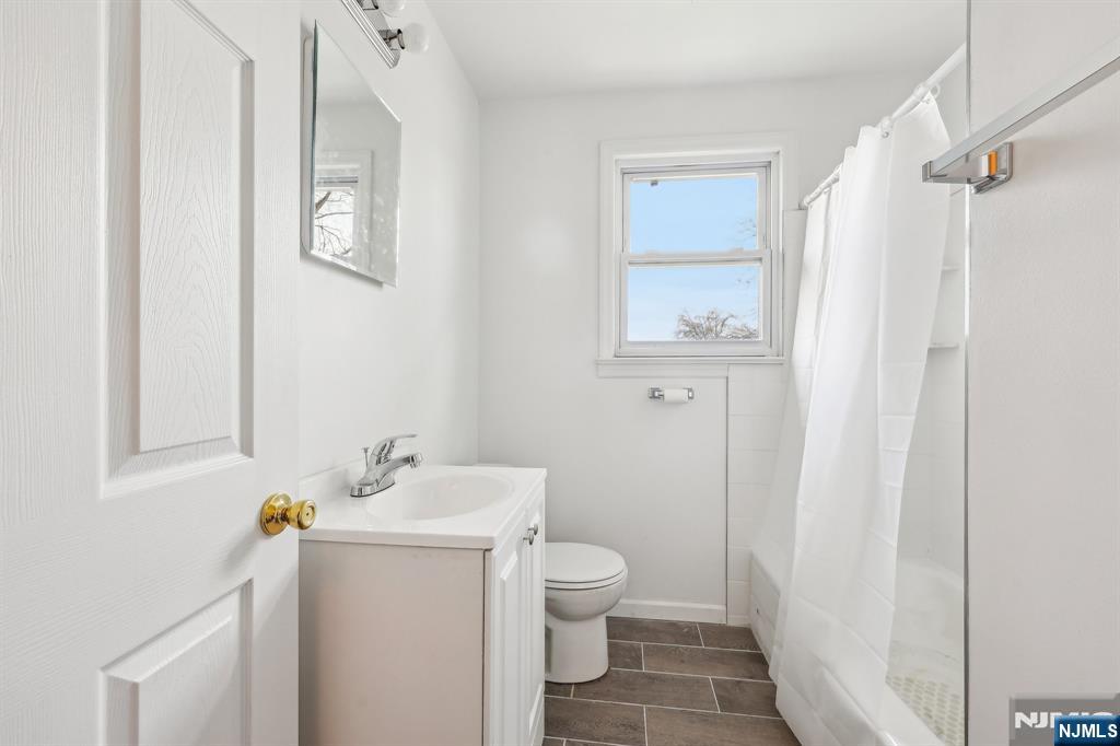 272 Clay Street, Unit 2 Hackensack, NJ 07601 - Photo 14 of 27