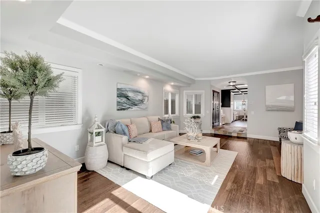 a view of a entryway with painting on the wall