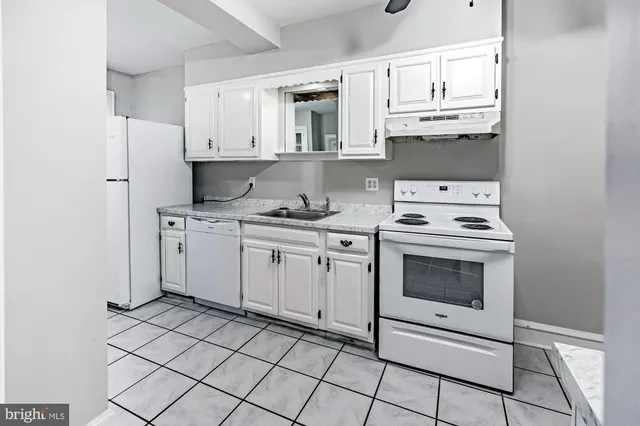 $1,800 | 2805 North Van Buren Street, Wilmington, DE 19802