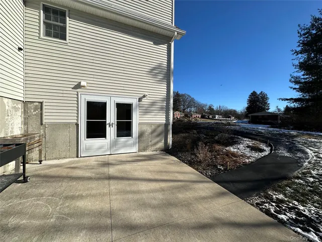 $1,850 | 27 Meadow Street, Newburgh, NY 12550