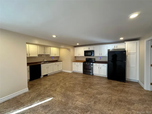 $1,850 | 27 Meadow Street, Newburgh, NY 12550