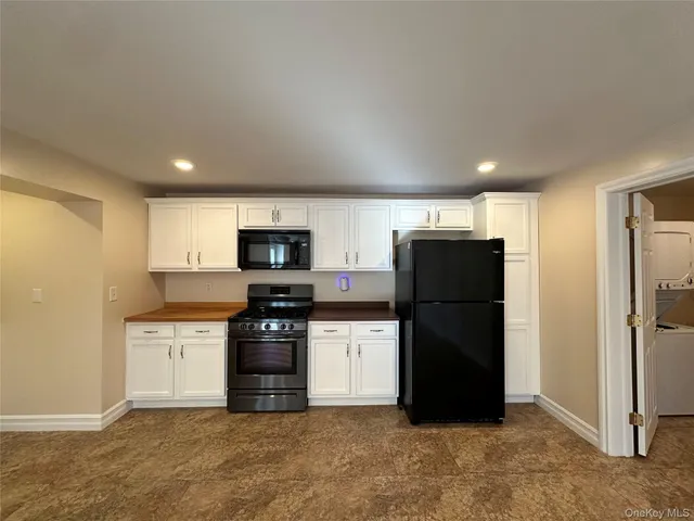 $1,850 | 27 Meadow Street, Newburgh, NY 12550