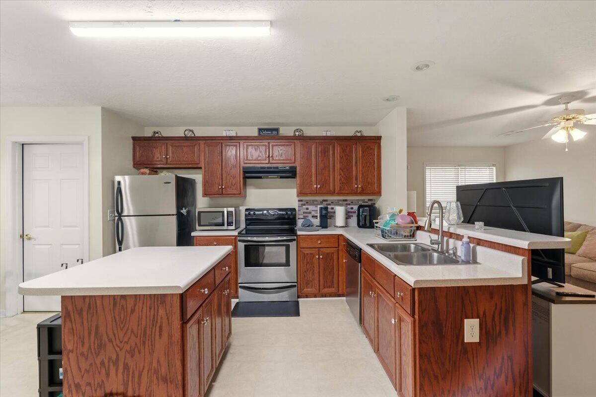 907 Hopkins Street Augusta, GA 30901 - Photo 11 of 26 11-Kitchen