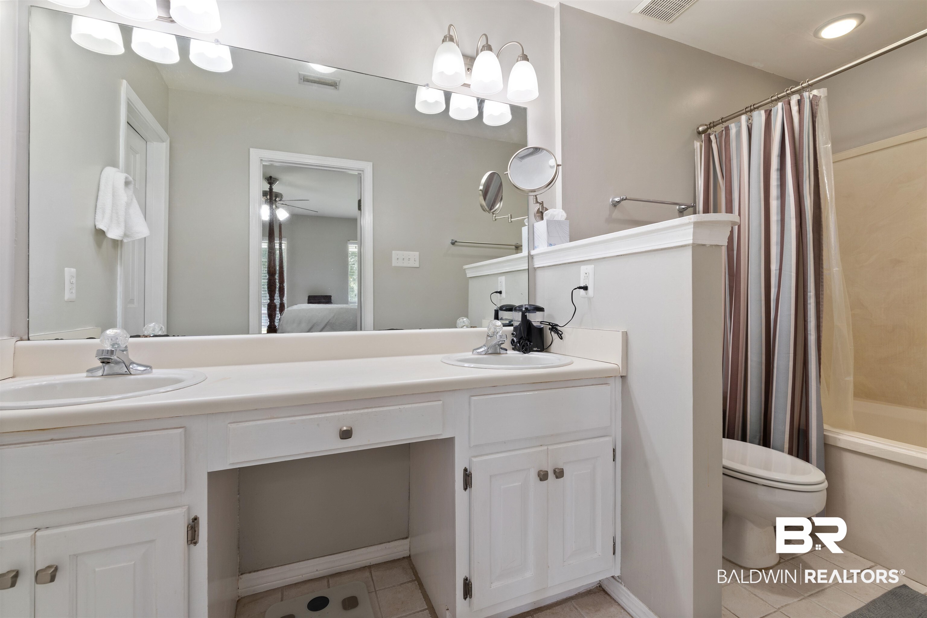 6457 Double Tree Court Mobile, AL 36695 - Photo 21 of 37 Full bathroom with ceiling fan, tile flooring, double vanity, shower / bath combo, and toilet