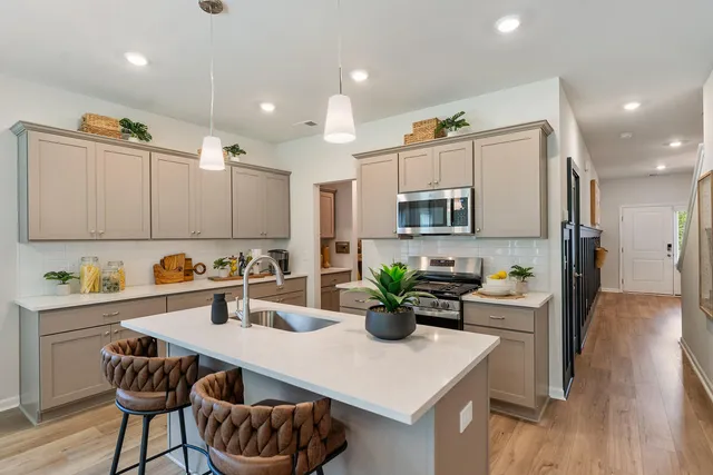 $382,000 | 221 Central Creek Drive, Goose Creek, SC 29445