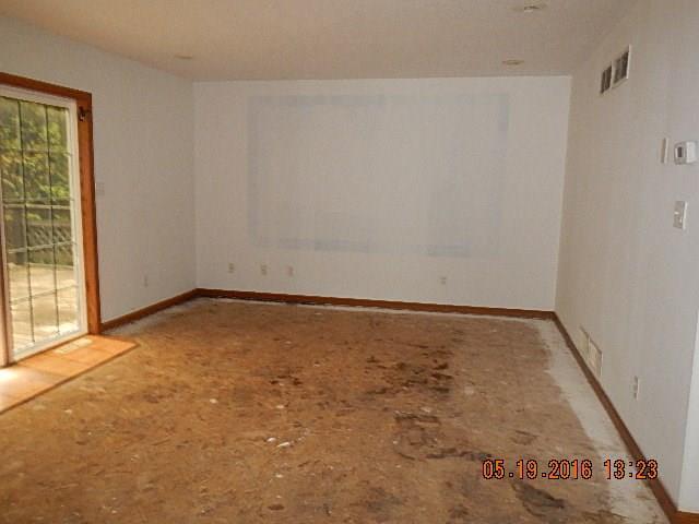 40 Walters Road Grove City, PA 16127 - Photo 5 of 20