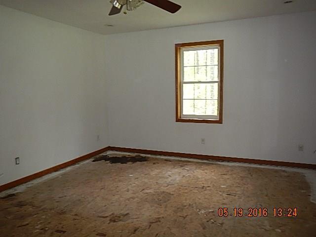 40 Walters Road Grove City, PA 16127 - Photo 8 of 20