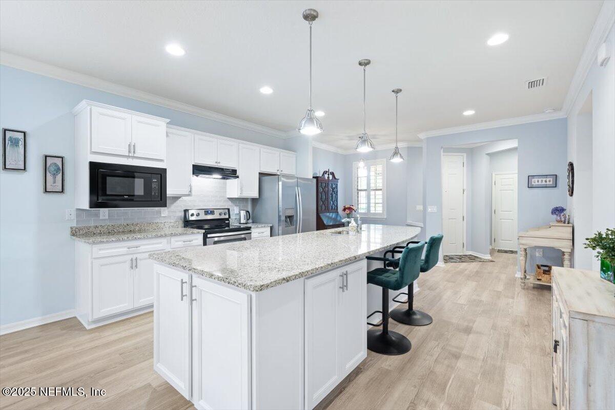 67 Woodbriar Road Ponte Vedra, FL 32081 - Photo 20 of 87 Great seating and storage