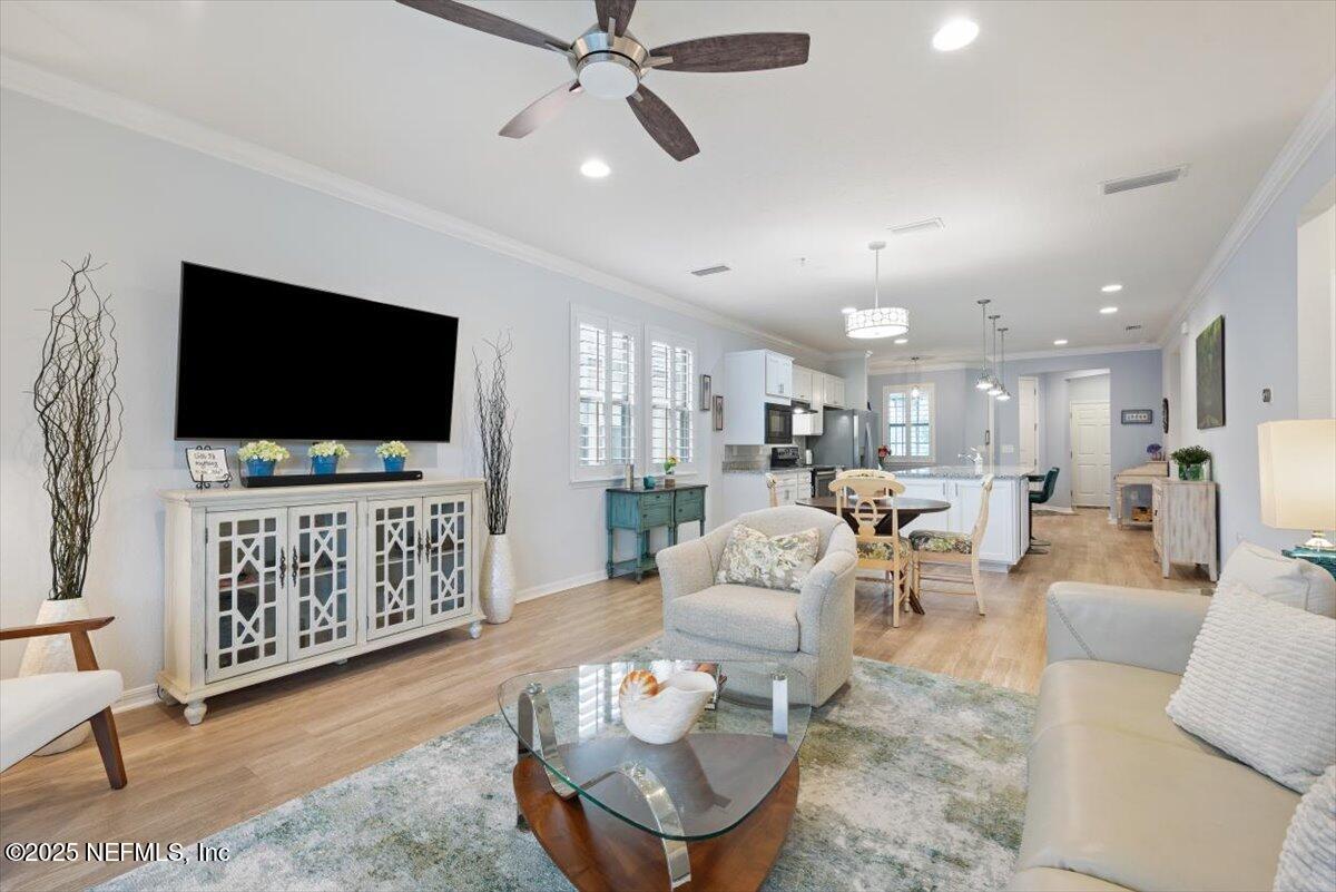 67 Woodbriar Road Ponte Vedra, FL 32081 - Photo 27 of 87 Bright and airy living room