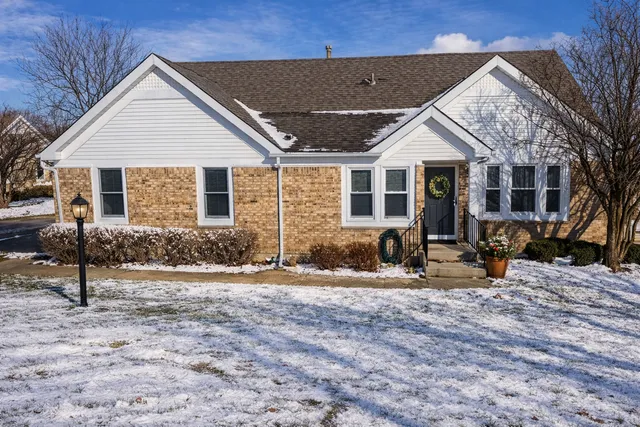 $329,000 | 256 Haber Court, Cary, IL 60013