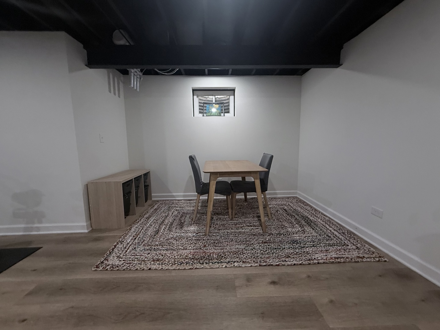 256 Haber Court Cary, IL 60013 - Photo 14 of 18 a work room with a table and chairs