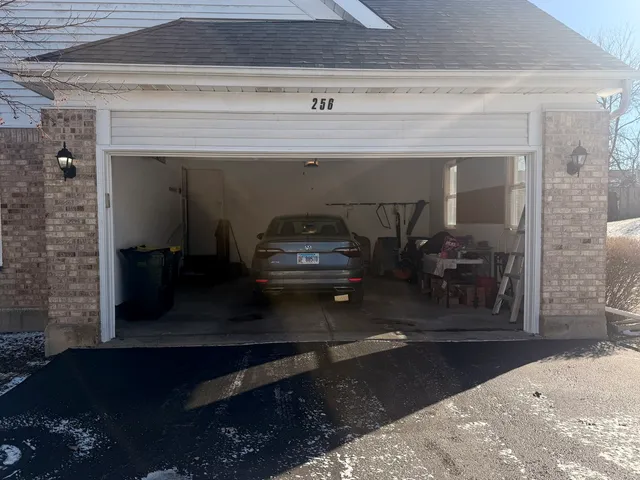 $329,000 | 256 Haber Court, Cary, IL 60013