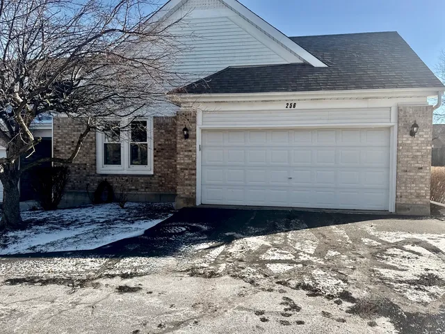 $329,000 | 256 Haber Court, Cary, IL 60013