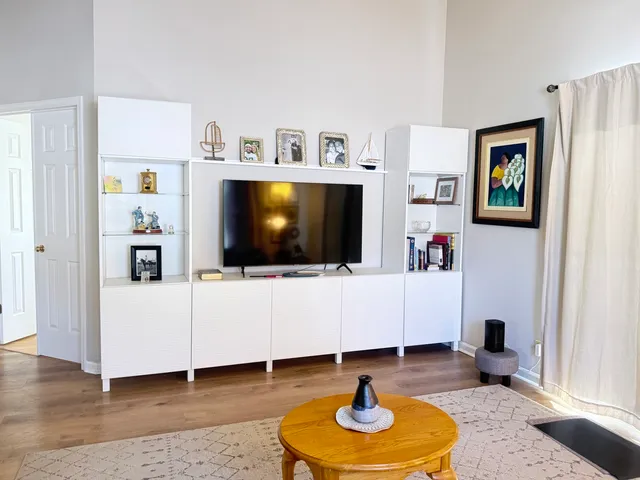 $329,000 | 256 Haber Court, Cary, IL 60013