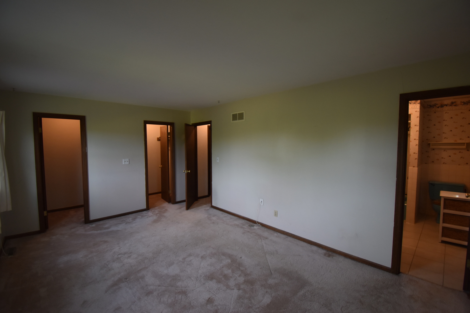 1607 Wheeler Road Kirkland, IL 60146 - Photo 19 of 54 Gallery Image 19