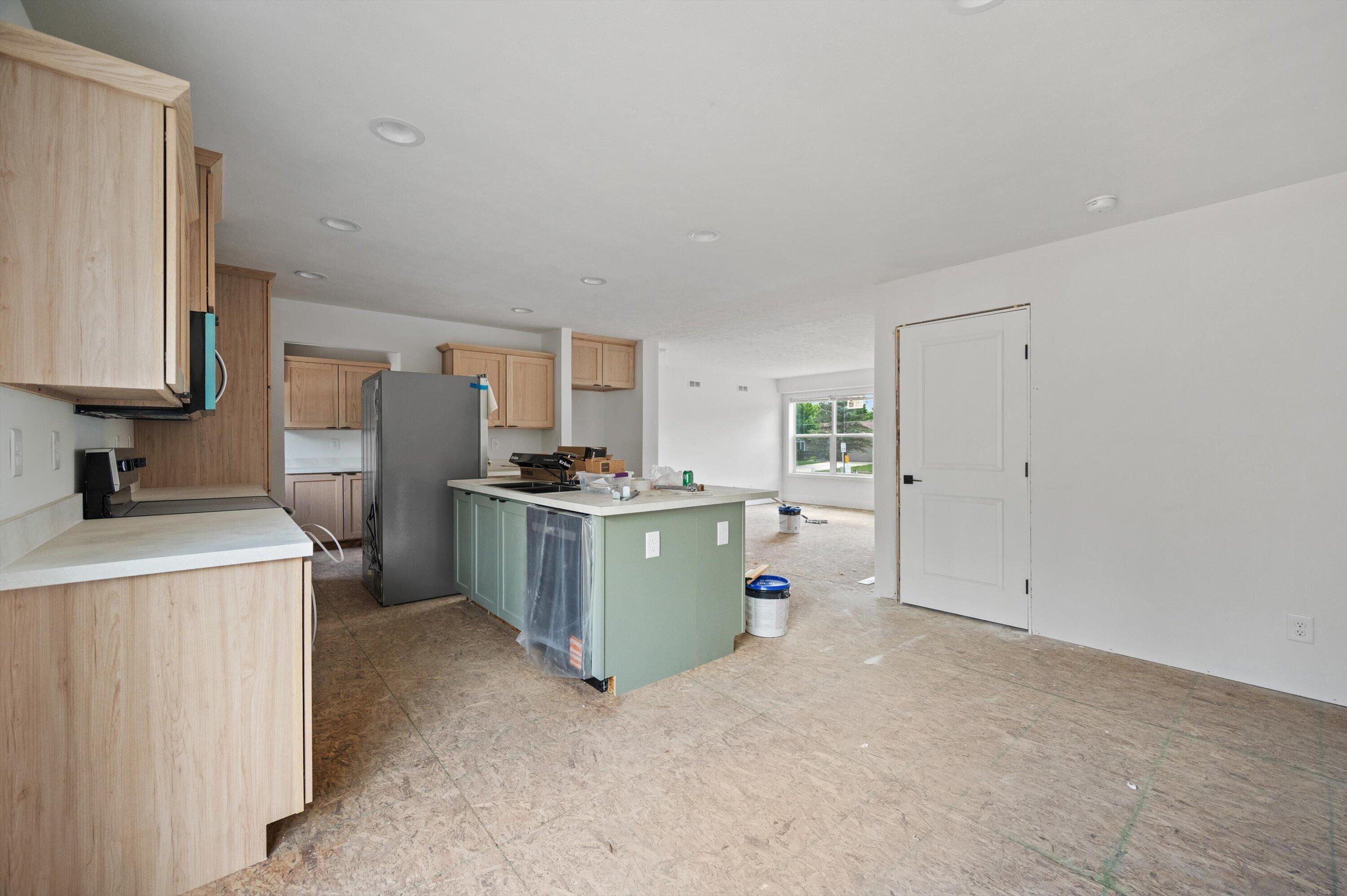6910 Shady Lane Road Newburg, WI 53090 - Photo 2 of 27 Kitchen