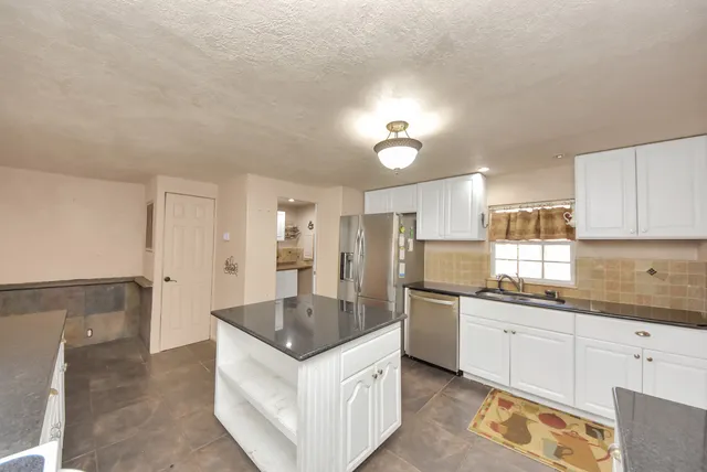 $180,000 | 10942 Autumn Lane, Cleveland, TX 77328