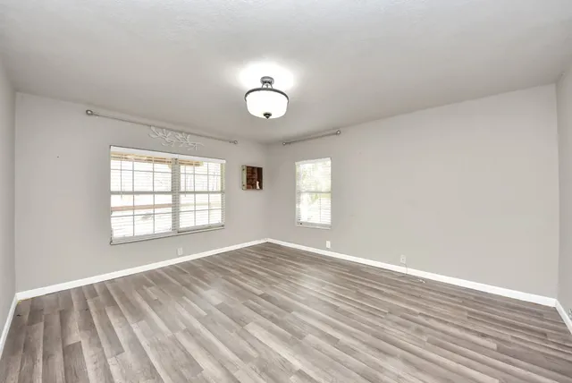 $180,000 | 10942 Autumn Lane, Cleveland, TX 77328