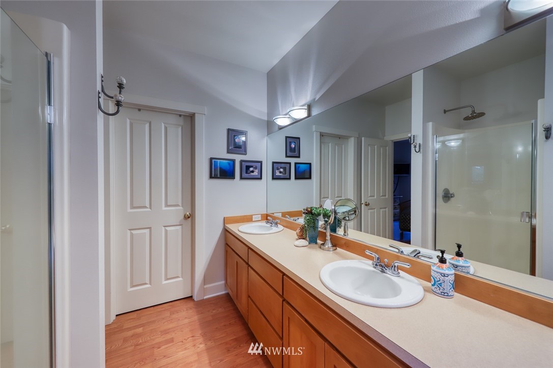 5479 Northeast Foster Road Bainbridge Island, WA 98110 - Photo 15 of 33 Gallery Image 15
