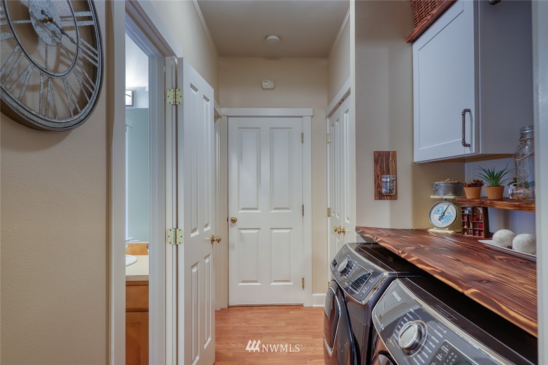 5479 Northeast Foster Road Bainbridge Island, WA 98110 - Photo 18 of 33 Gallery Image 18
