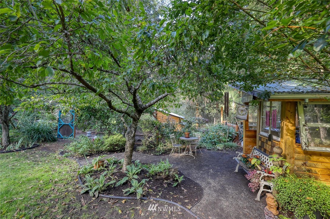 5479 Northeast Foster Road Bainbridge Island, WA 98110 - Photo 23 of 33 Gallery Image 23