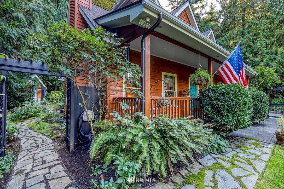 5479 Northeast Foster Road Bainbridge Island, WA 98110 - Photo 24 of 33 Gallery Image 24