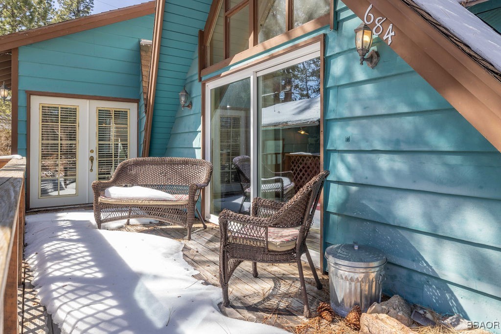 684 Chipmunk Lane Big Bear Lake, CA 92315 - Photo 32 of 49 a building outdoor space with patio furniture
