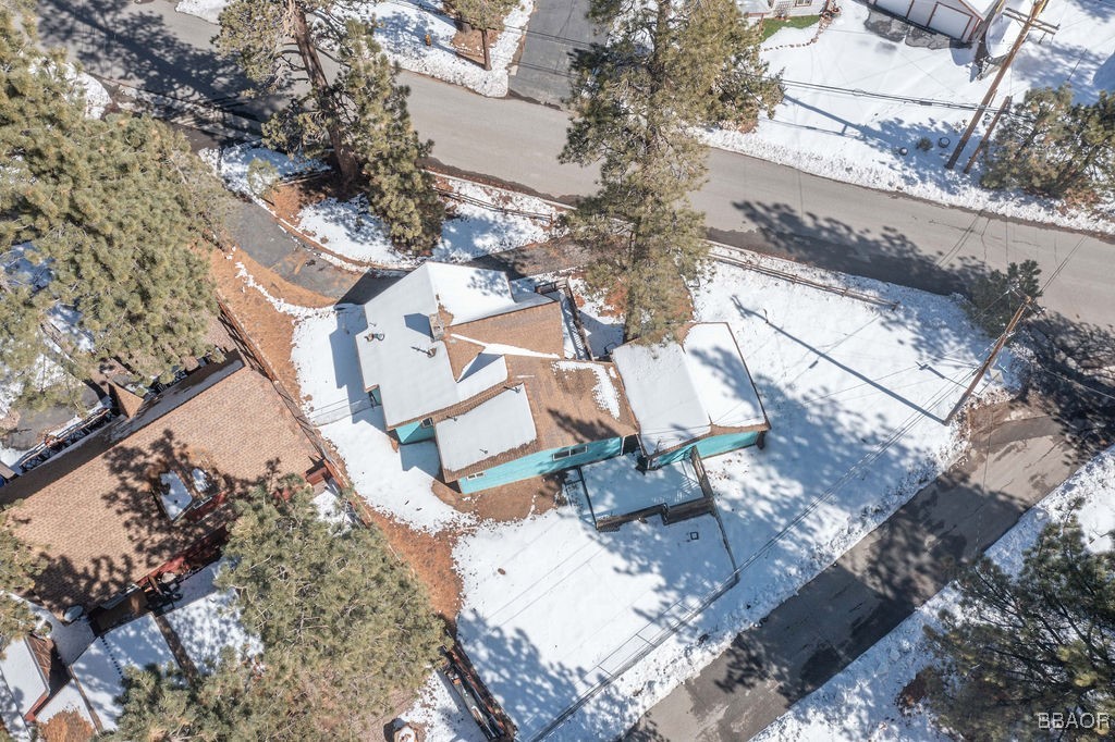 684 Chipmunk Lane Big Bear Lake, CA 92315 - Photo 40 of 49 a view of yard with patio