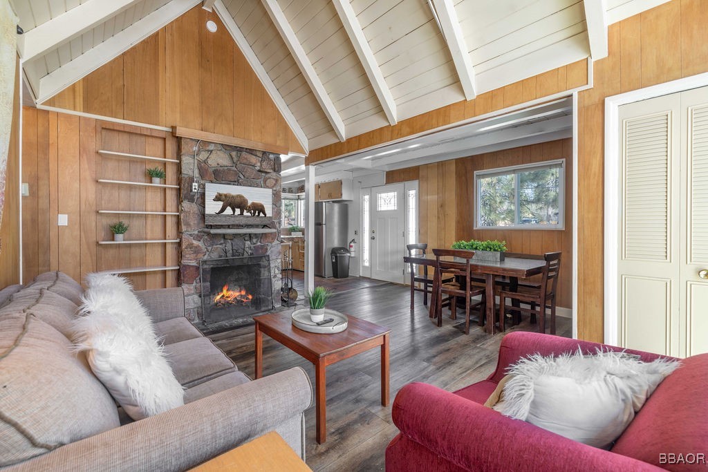 684 Chipmunk Lane Big Bear Lake, CA 92315 - Photo 6 of 49 a living room with furniture and a fireplace