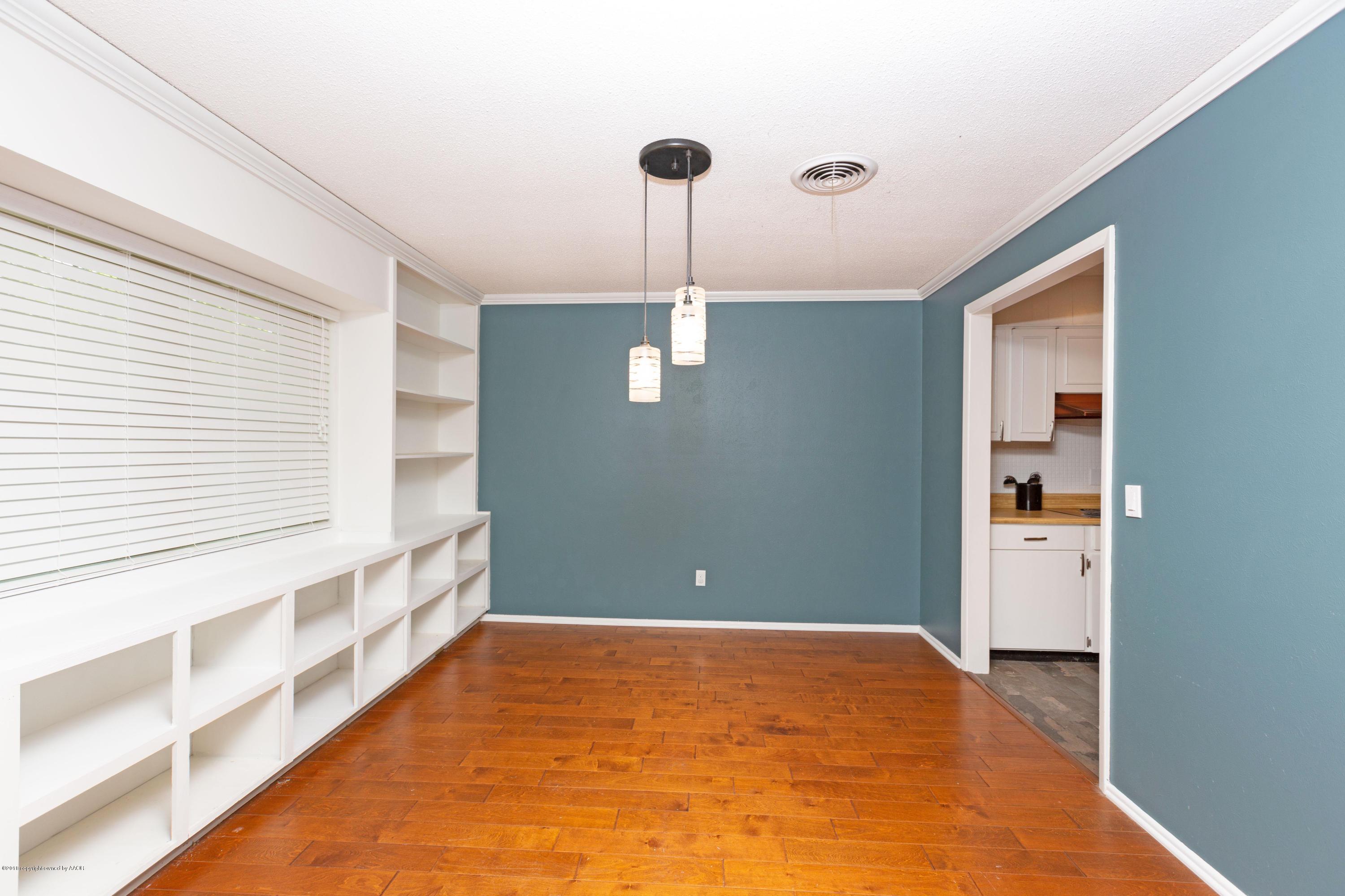 4906 Randolph Road Amarillo, TX 79106 - Photo 2 of 21 Dining Room
