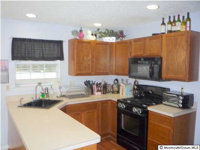 37 Crater Lake Road Howell, NJ 07731 - Photo 2 of 3 Additional Photo
