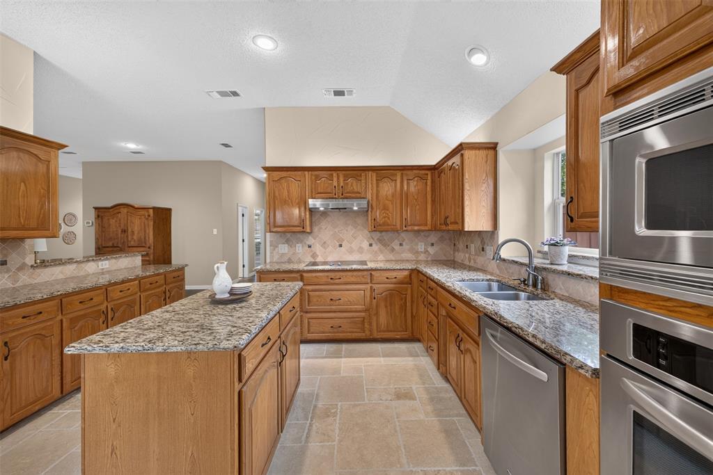 1600 Churchill Lane Mansfield, TX 76063 - Photo 9 of 22 Gallery Image 9