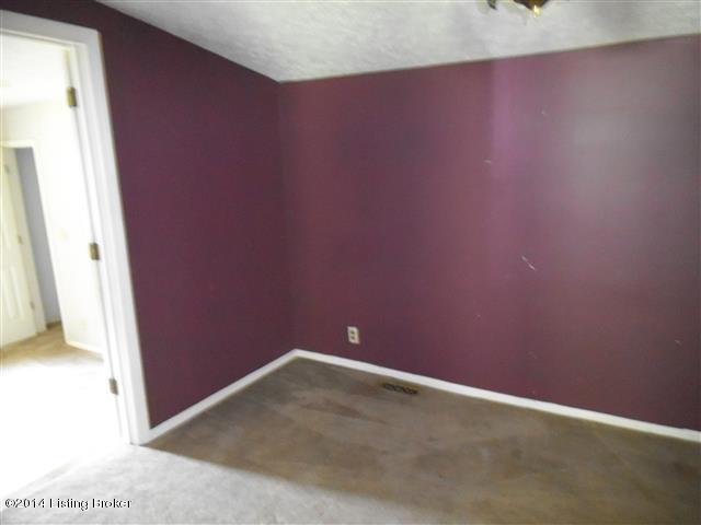 4514 Hopewell Road Louisville, KY 40299 - Photo 5 of 12 DSCF7789 (Small)
