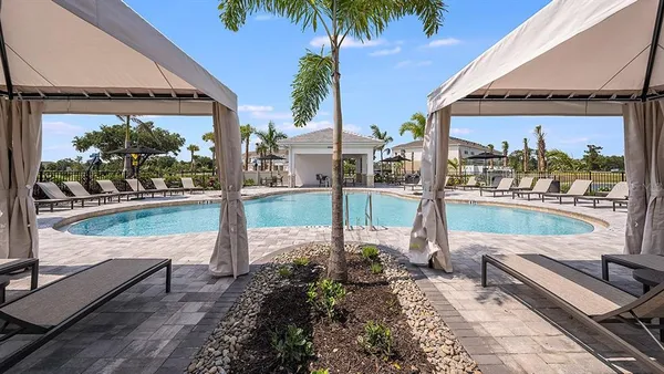 $277,400 | 5817 Biscotti Street, Nokomis, FL 34275