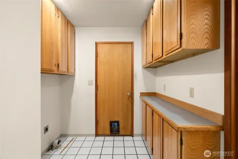 a view of walk in closet