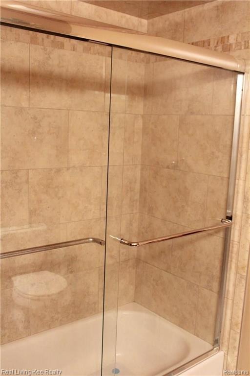 1668 Treeside Drive Rochester Hills, MI 48307 - Photo 21 of 25