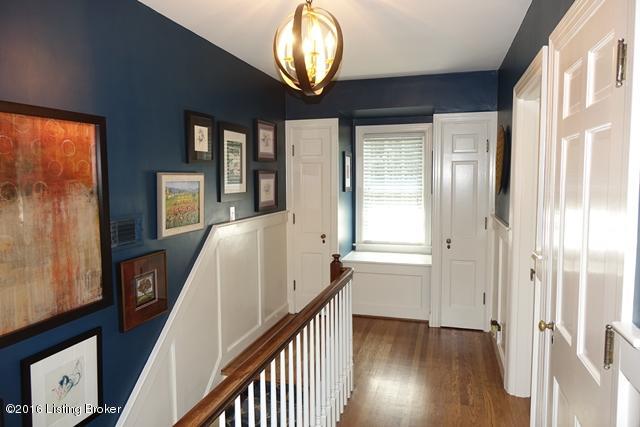 644 Upland Road Louisville, KY 40206 - Photo 18 of 39 Second floor hallway