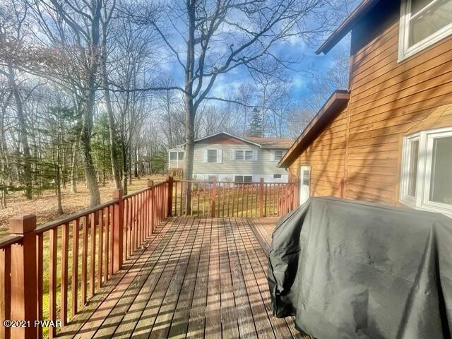 141 Stonehenge Road Milford, PA 18337 - Photo 5 of 18 IMG_5780