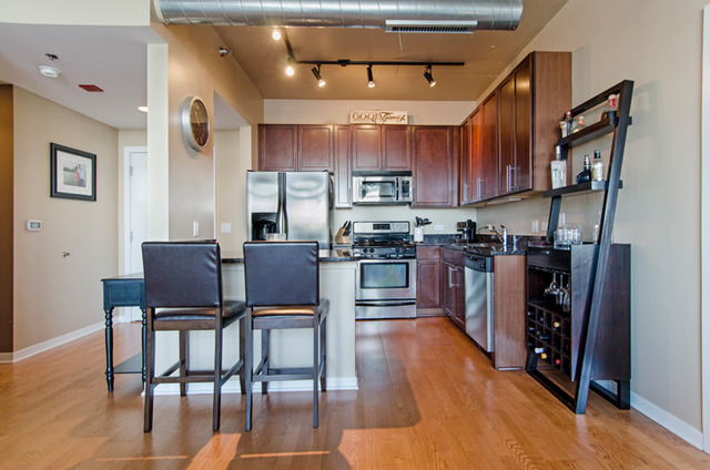 909 West Washington Boulevard, Unit 1008 Chicago, IL 60607 - Photo 11 of 22