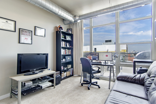 909 West Washington Boulevard, Unit 1008 Chicago, IL 60607 - Photo 17 of 22