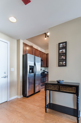 909 West Washington Boulevard, Unit 1008 Chicago, IL 60607 - Photo 3 of 22