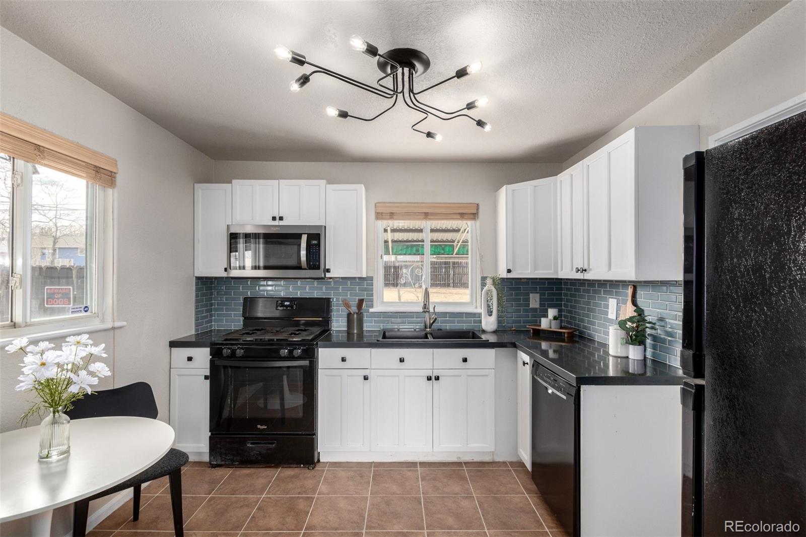 463 South Xavier Street Denver, CO 80219 - Photo 4 of 24